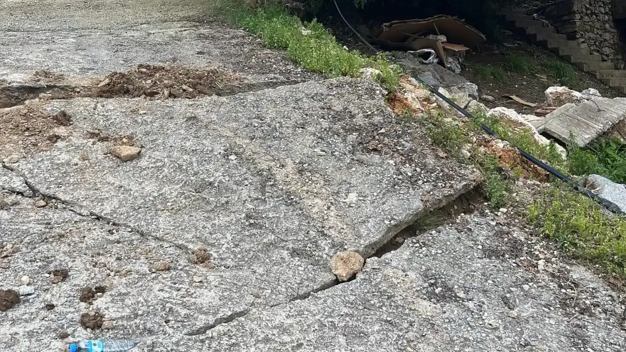 Alanya'da Sağanak Felaketi: Evler Tahliye Edildi, Yollar Çöktü 5